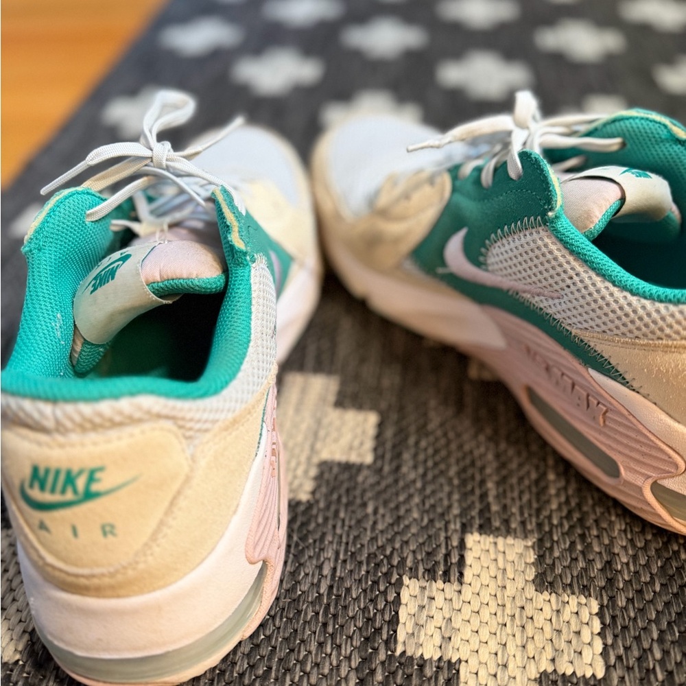 Nike Air Sneakers in White and Green - Picture 5 of 7